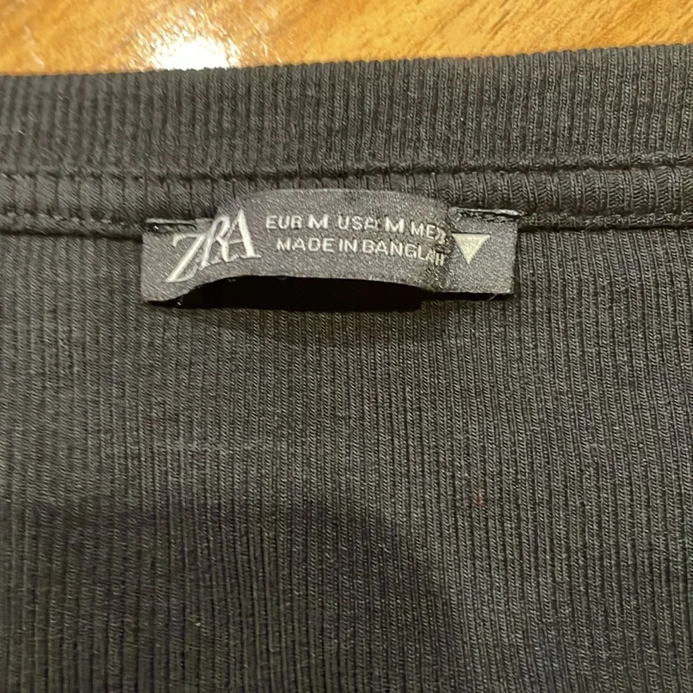 Zara puff sleeve size medium top